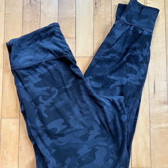 Lululemon Align Jogger - Picture 1 of 5